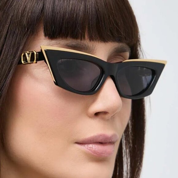 Valentino Women Sunglasses Black Gold Grey Cat Eye V-GOLDCUT - I VLS 113A 55 - Picture 1 of 15